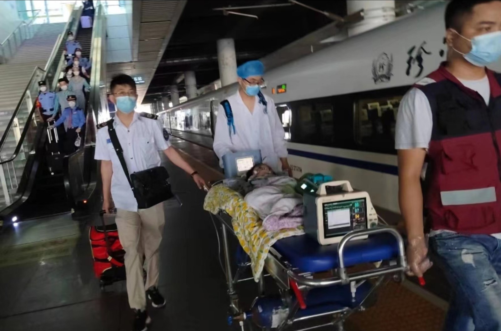 桐梓县高铁转运公司